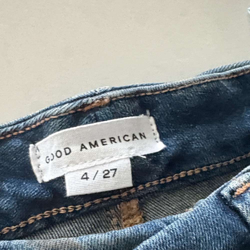 Good American Classic Blue Jeans